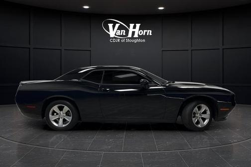 2021 Dodge Challenger SXT