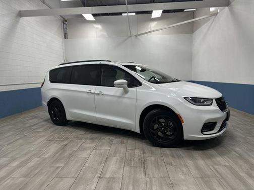 2021 Chrysler Pacifica Hybrid Limited
