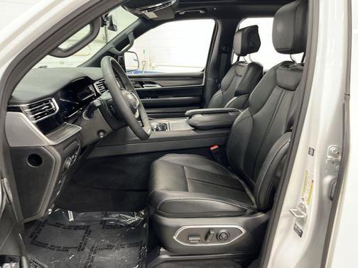 2023 Jeep Wagoneer L Series II 4x4