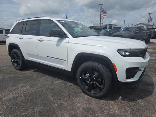 2025 Jeep Grand Cherokee Altitude