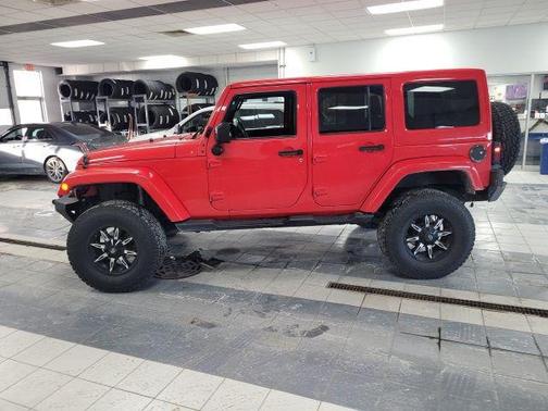 2016 Jeep Wrangler Unlimited Sahara