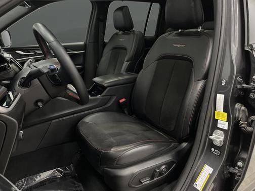 2022 Jeep Grand Cherokee Trailhawk