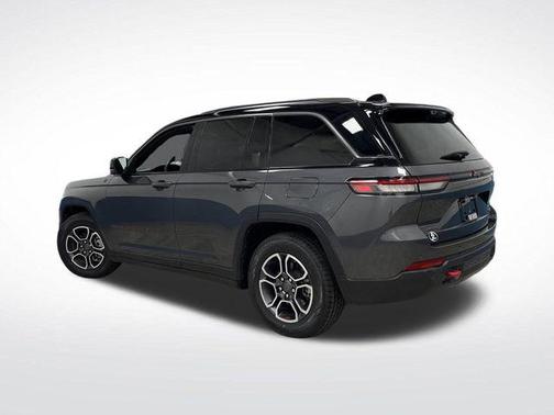 2022 Jeep Grand Cherokee Trailhawk