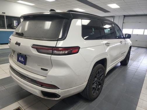 2023 Jeep Grand Cherokee L Summit Reserve