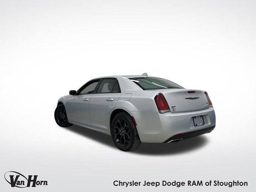 2022 Chrysler 300 Touring