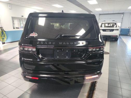 2022 Jeep Grand Wagoneer Series II Obsidian 4x4