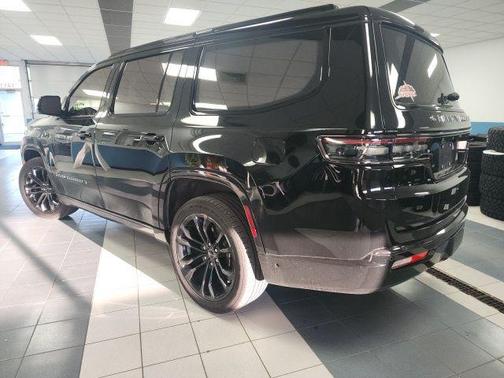 2022 Jeep Grand Wagoneer Series II Obsidian 4x4