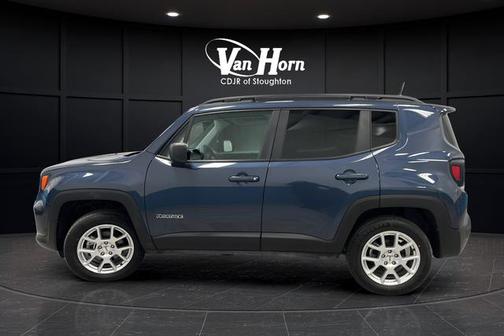 Slate Blue Pearlcoat 2022 Jeep Renegade Latitude