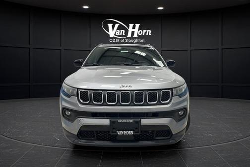 Billet Silver Metallic Clearcoat 2023 Jeep Compass Latitude