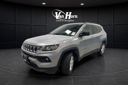 Billet Silver Metallic Clearcoat 2023 Jeep Compass Latitude