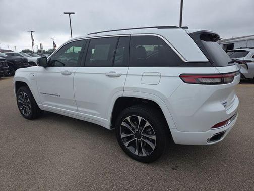 2023 Jeep Grand Cherokee 4xe Overland