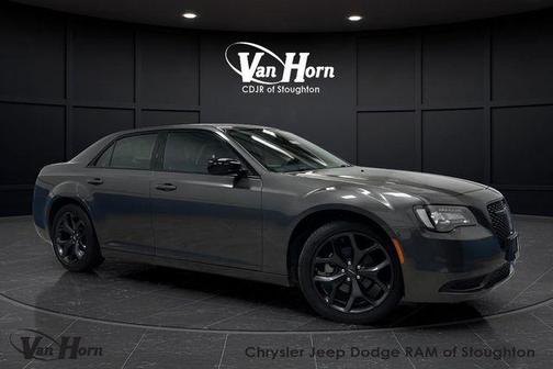 2023 Chrysler 300 Touring