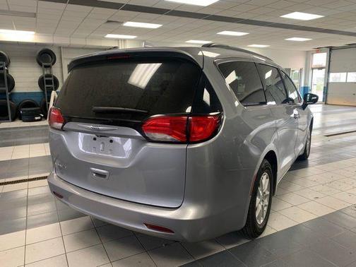 2020 Chrysler Voyager LXI