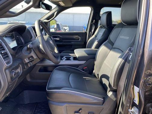 2025 RAM 2500 Laramie Crew Cab 4x4 6'4' Box