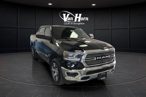 Diamond Black Crystal Pearlcoat 2023 RAM 1500 Laramie