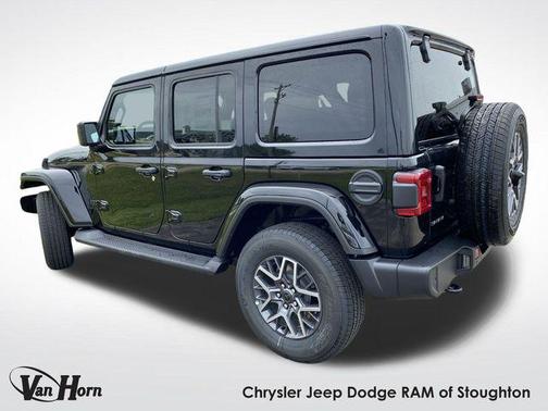 2025 Jeep Wrangler 4-Door Sahara 4x4
