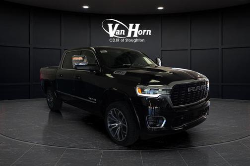 Diamond Black Crystal Pearlcoat 2026 RAM 1500 ST
