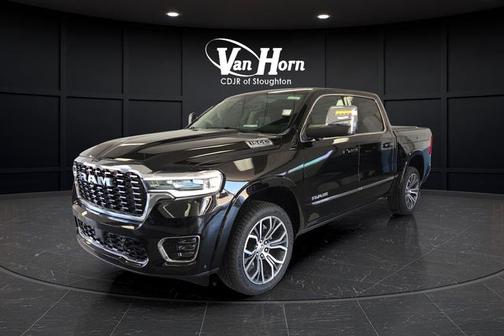 Diamond Black Crystal Pearlcoat 2026 RAM 1500 ST