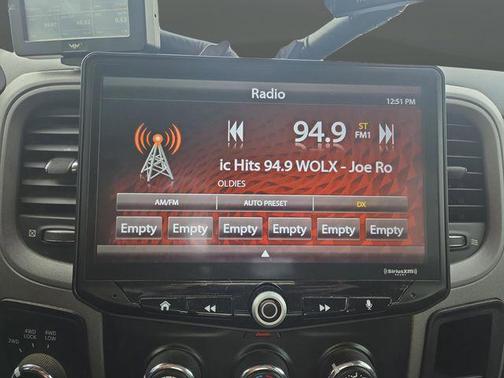 2017 RAM 3500 Tradesman Crew Cab 4x4 6'4' Box