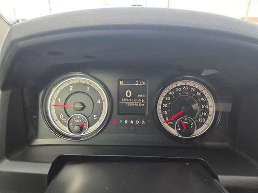 2017 RAM 3500 Tradesman Crew Cab 4x4 6'4' Box