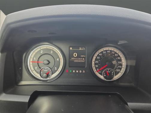 2017 RAM 3500 Tradesman Crew Cab 4x4 6'4' Box