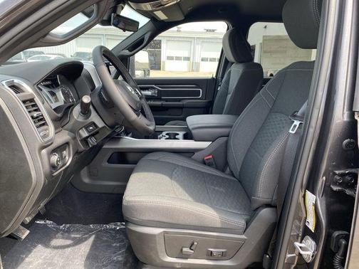 2025 RAM 2500 Big Horn Crew Cab 4x4 6'4' Box