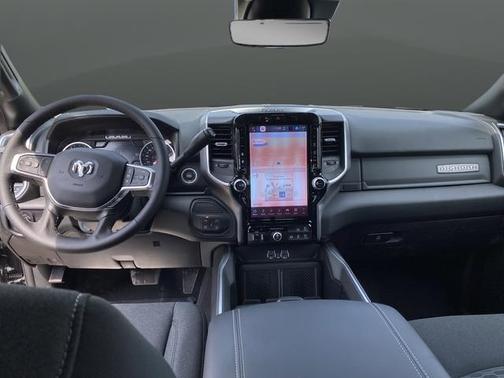 2025 RAM 2500 Big Horn Crew Cab 4x4 6'4' Box