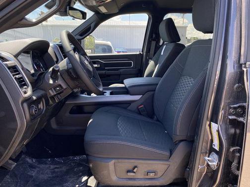 2025 RAM 2500 Big Horn Crew Cab 4x4 6'4' Box