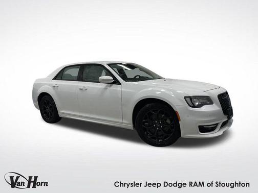 2023 Chrysler 300 Touring