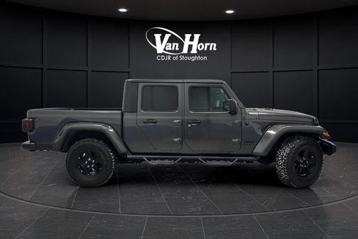 2021 Jeep Gladiator Sport