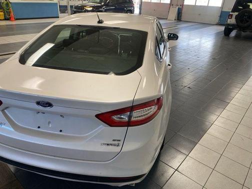 White Platinum Clearcoat Metallic 2014 Ford Fusion Hybrid SE