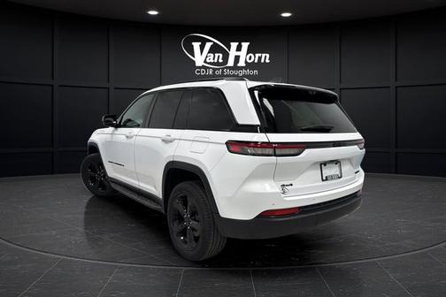 Bright White Clearcoat 2024 Jeep Grand Cherokee Limited