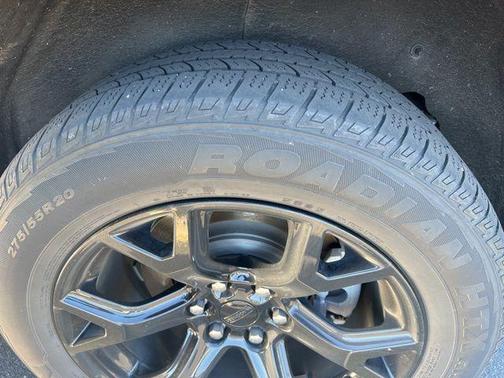 2023 Jeep Wagoneer Series II Carbide 4x4