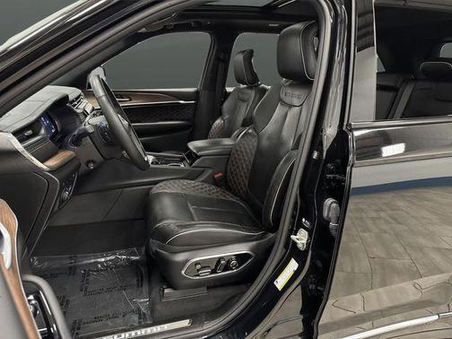 2023 Jeep Grand Cherokee 4xe Summit