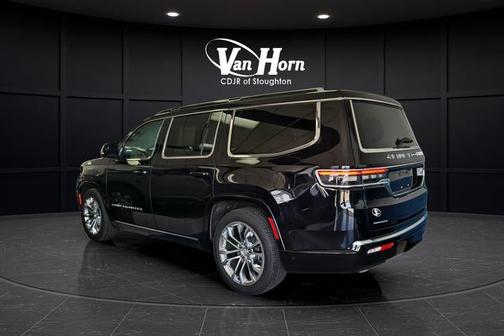 Diamond Black Crystal Pearlcoat 2022 Jeep Grand Wagoneer Series II 4x4