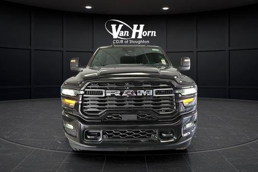 Diamond Black Crystal Pearlcoat 2026 RAM 2500 Big Horn Crew Cab 4x4 6'4' Box