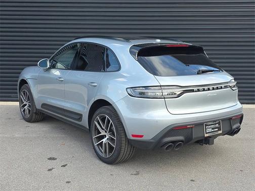 2025 Porsche Macan 