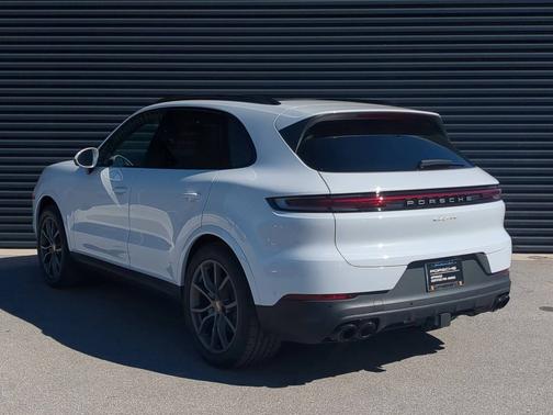 2025 Porsche Cayenne 