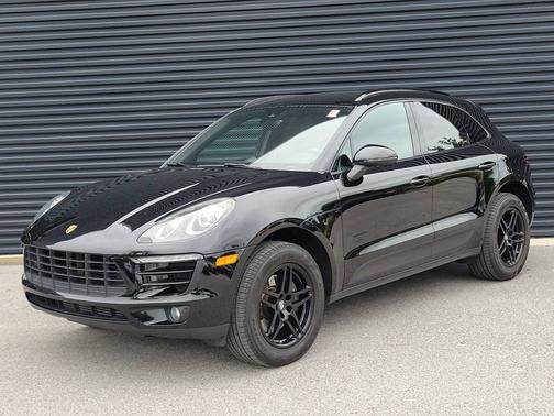 Black 2018 Porsche Macan