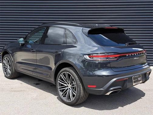 2025 Porsche Macan 