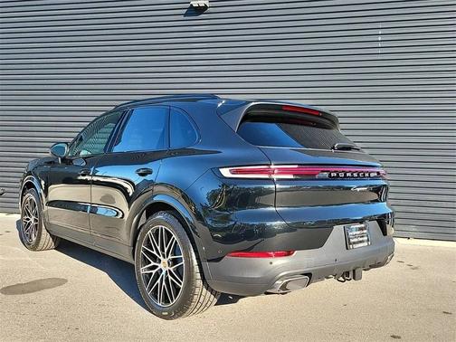 2025 Porsche Cayenne 