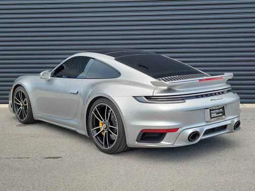GT-Silver Metallic 2021 Porsche 911