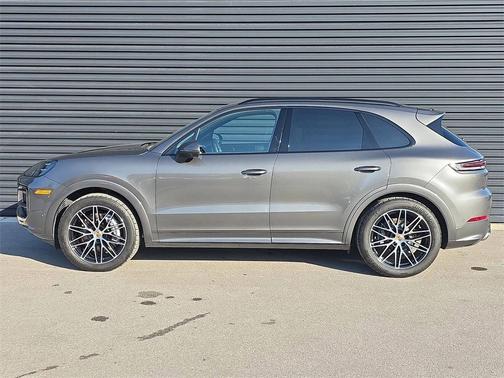 2025 Porsche Cayenne 