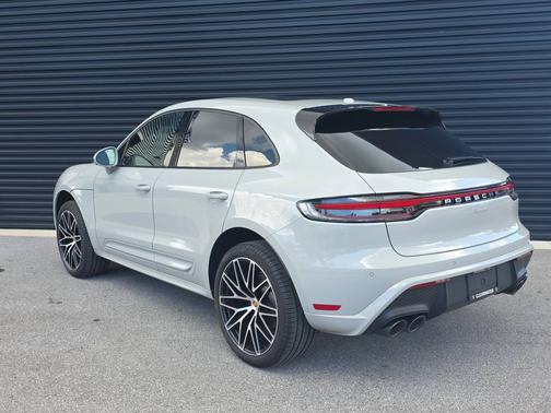 2025 Porsche Macan 