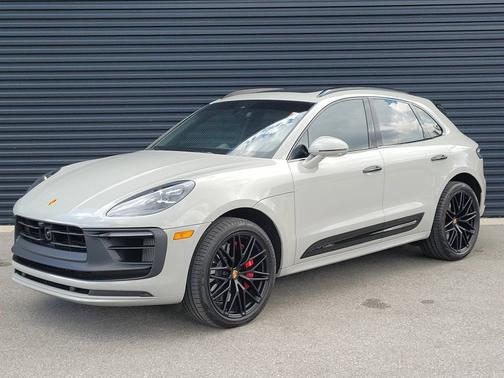 Chalk 2024 Porsche Macan