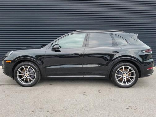 2025 Porsche Cayenne 