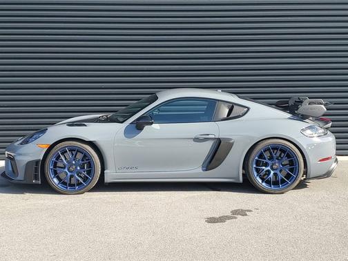 2025 Porsche 718 Cayman 