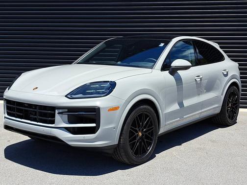 2025 Porsche Cayenne 