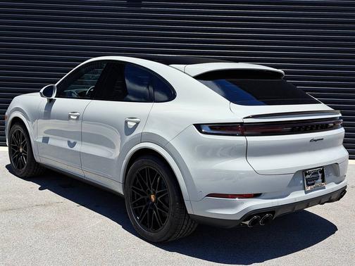 2025 Porsche Cayenne 