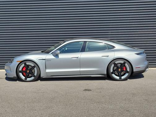 Dolomite Silver Metallic 2026 Porsche Taycan 4S